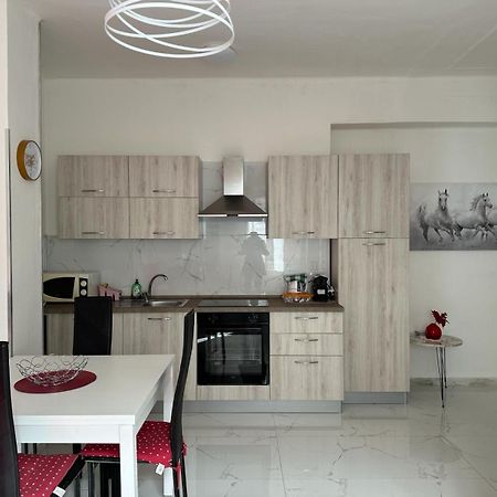 Wh - Dolce Vita - Bilocale - 5 Minuti Dal Centro - Parcheggio Gratuito - Wifi Sanremo Exterior foto